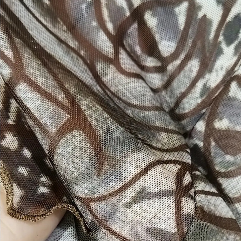 Elegant Sheer Leaf Print Top - Picture 5 of 6